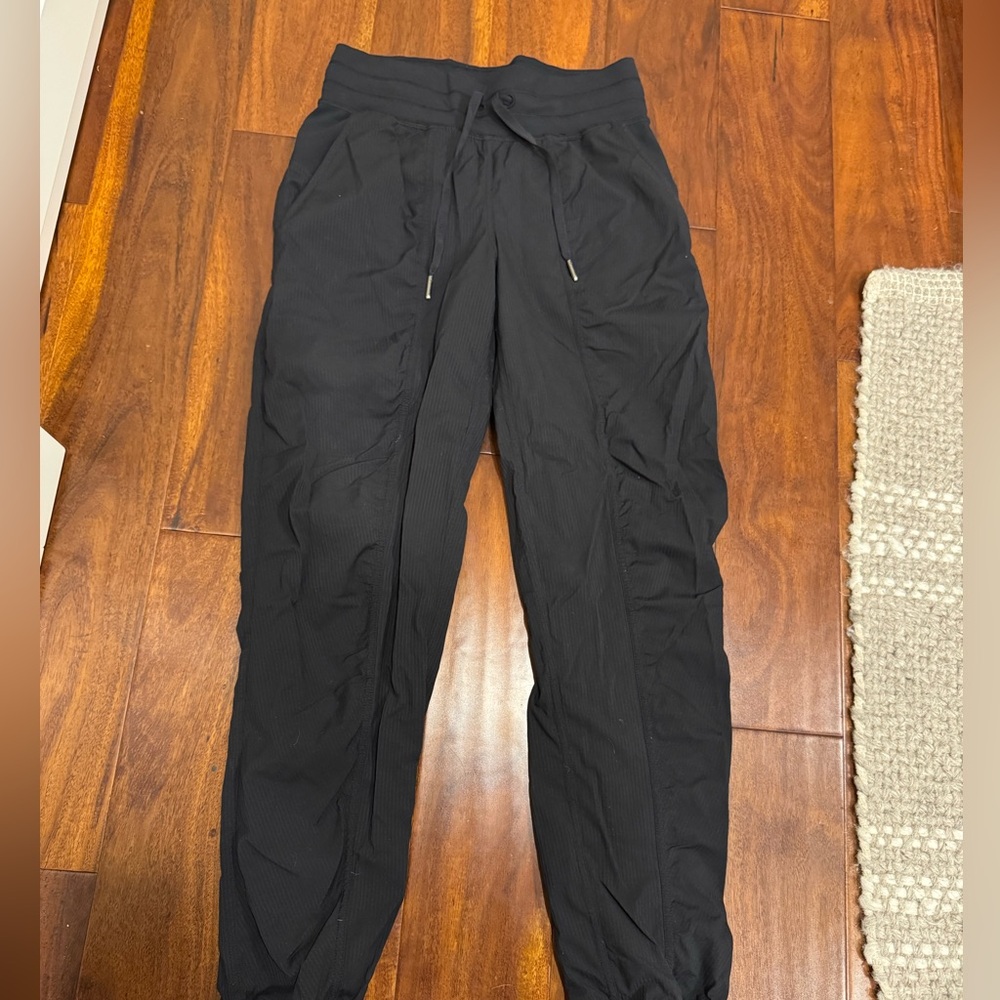 Lululemon Dance Studio Mid-Rise Jogger Pants, size 2